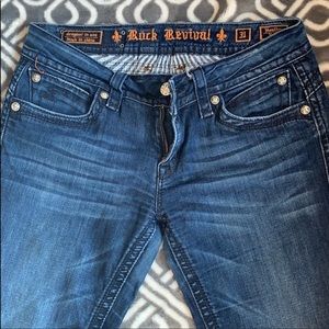 Rock revival straight leg. Sz 30 32 inseam 16inch waist dark blue in color.